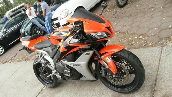 Hermosa cbr rr600 -08