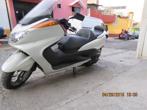 Scooter Yamaha 400cc estorba trato precio ofrece -08