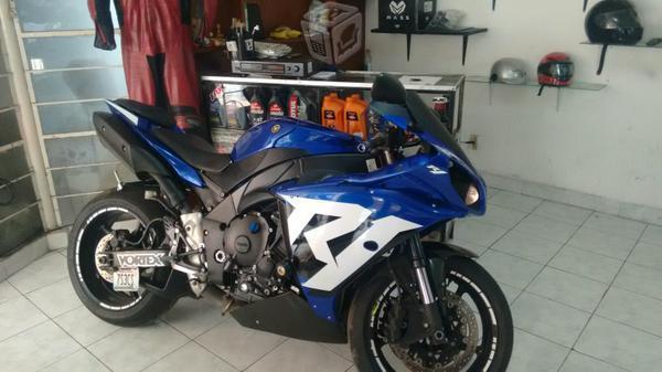 Yamaha r1 nueva linea p/c -12