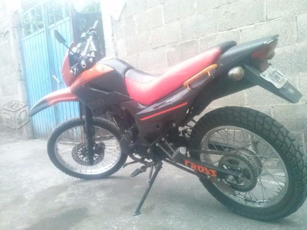 Hermosa moto croos esparta 200cc -11