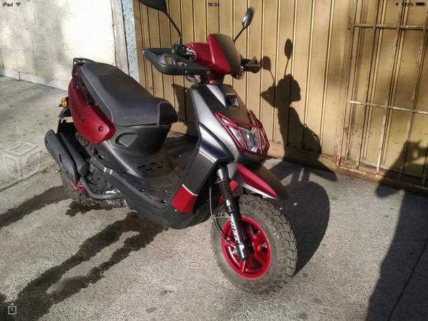 Motoneta ITALIKA WS150cc -14