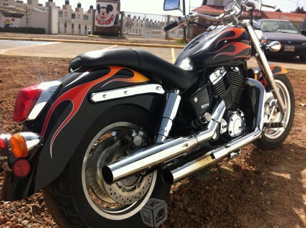 Honda shadow sabre -07