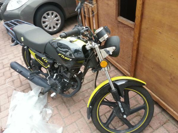 Motocicleta Italika 250cc -15