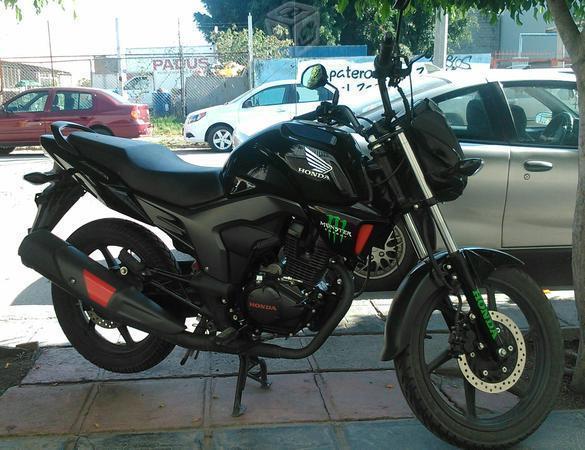 motocicleta honda invicta -14