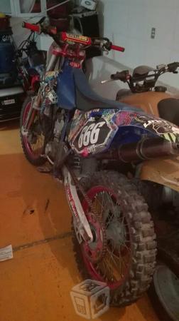 Cross yz yamaha 250cc -01