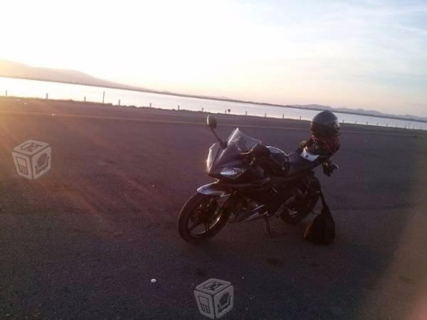 Exelente yamaha r15 -14