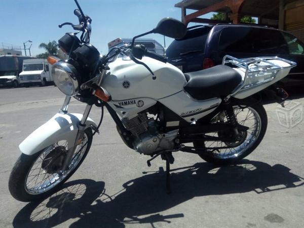 Yamaha YBR excelente