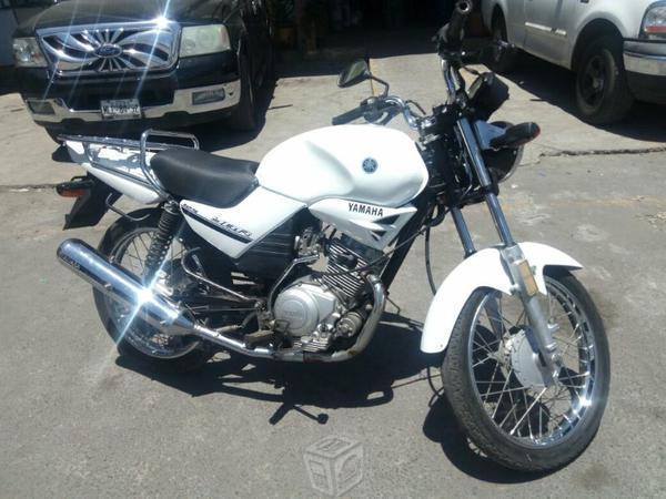 Yamaha YBR excelente