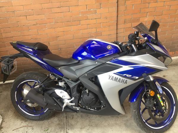 Yamaha R3 -16