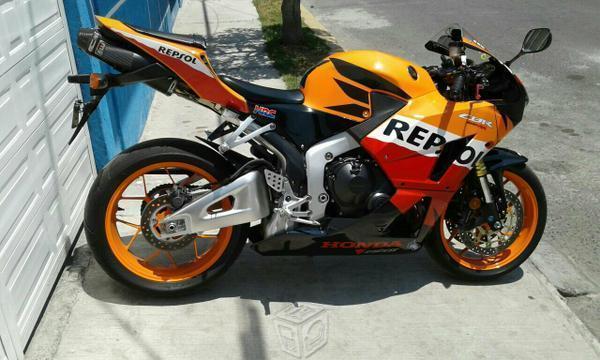 Honda cbr 600rr como nueva -13