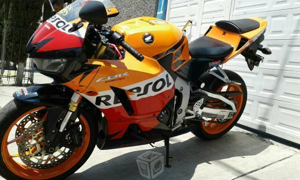 Honda cbr 600rr como nueva -13