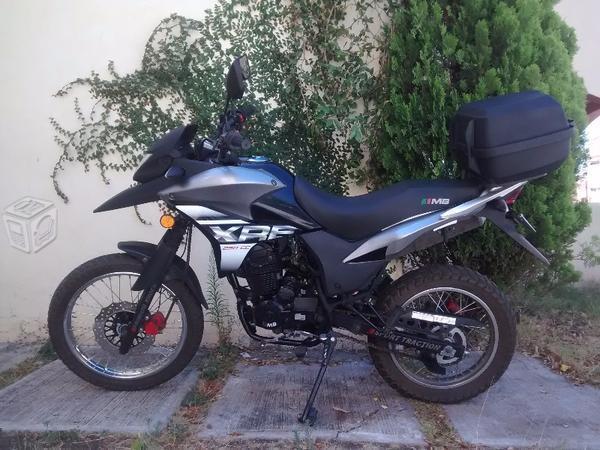 Motocicleta XRE 250 -15