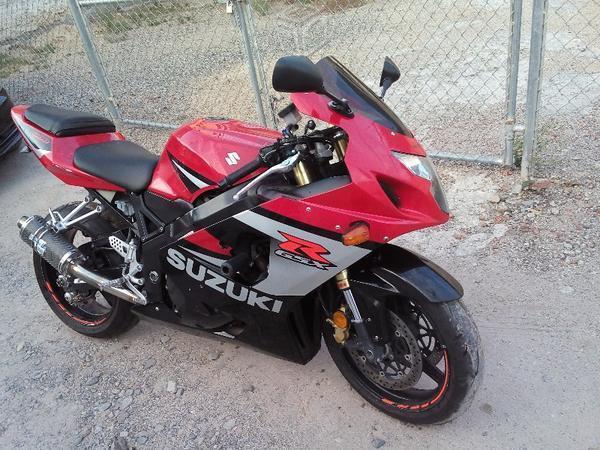 Suzuki 600 gsxr impecable -05