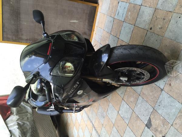 Moto Honda Rvt 1000