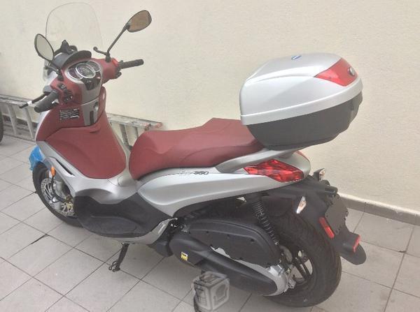 Motocicleta Piaggio Beverly 350 Cc -16