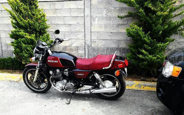 Suzuki gs850g -83