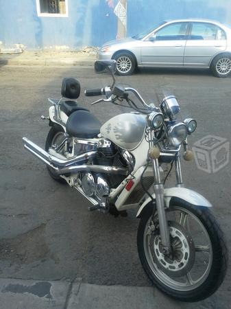 Honda Shadow 1100 -92