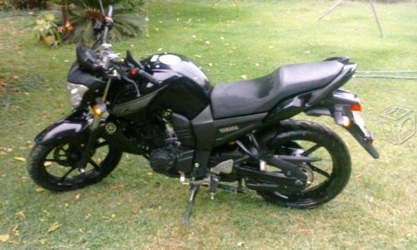 Yamaha fz seminueva reestrenela -14