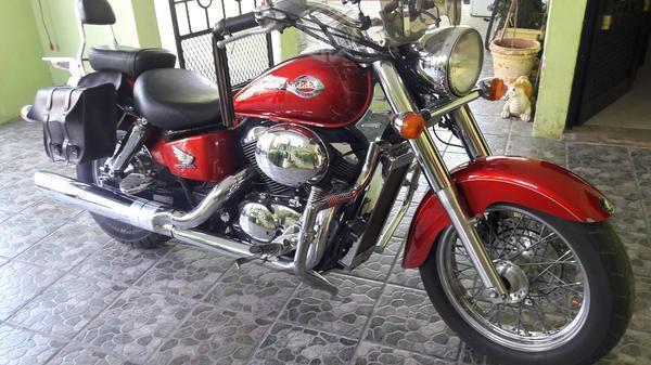 Honda shadow 750 VT. edición limitada. -03