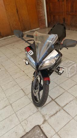 Yamaha r15