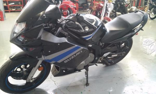 Suzuki gs500