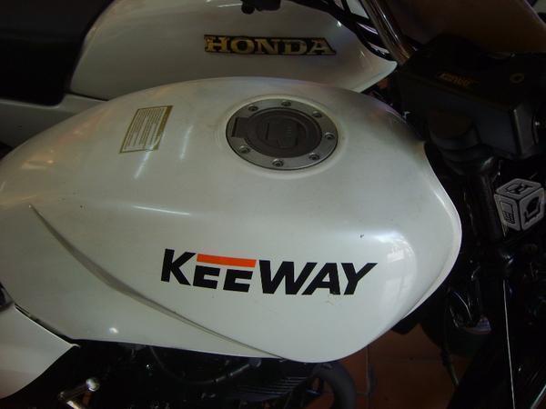 MOTOCICLETA KEEWAY -15