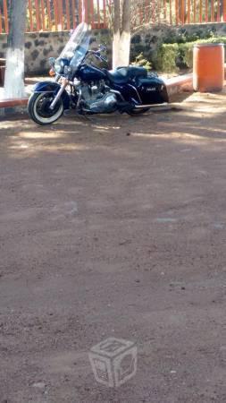 Harley Davidson, Road king police