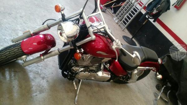 Honda vtx 1300 -04