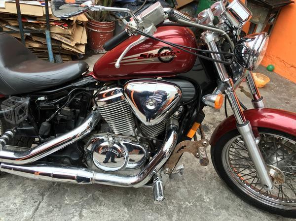 Honda shadow -01