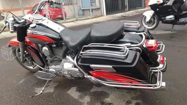 Motocicleta harley davidson road king color negra -01