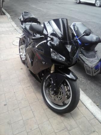 Motocicleta honda cbr 600 rr -05