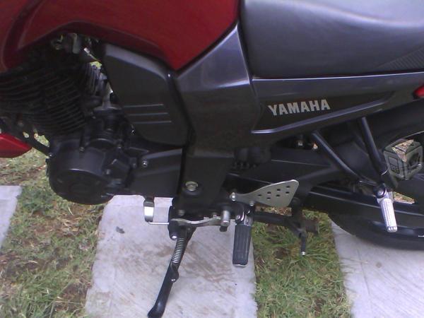 YAMAHA FZ16 en buenas condiciones -12