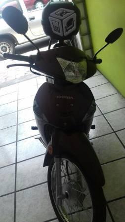 Motocicleta Honda -15
