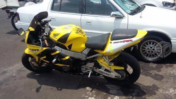 Moto Honda CBR 929 Fireblade