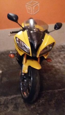 Yamaha r6r a cambio -08