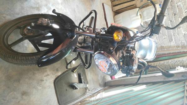 Moto bajaj 150 -13