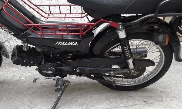 Italika ft90cc negro/rojo nueva. Tiene un mes -16
