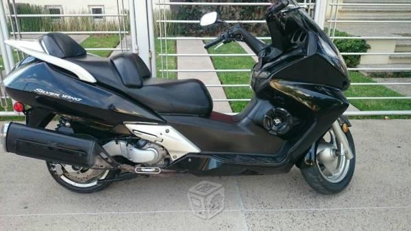 Honda Silver Wing 600cc Nacional Maxiscooter -05