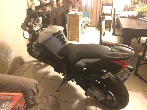 Motocicleta bmw -09