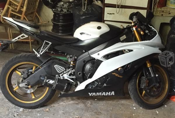 Moto R6 Yamaha -08