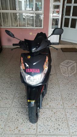 Exelente yamaha -14