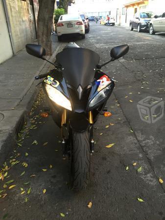 Yamaha R6R Impecable SOLO EFECTIVO -09