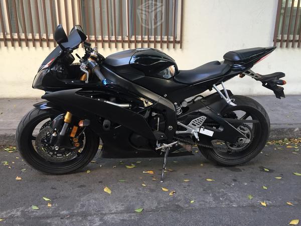 Yamaha R6R Impecable SOLO EFECTIVO -09