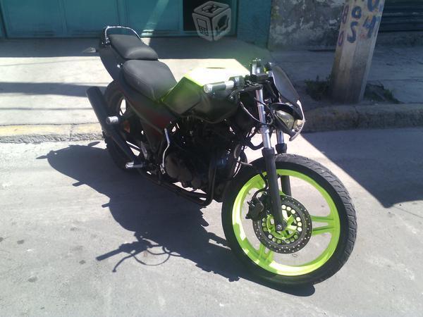 Exelente motocicleta rt 200 -09