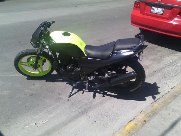 Exelente motocicleta rt 200 -09