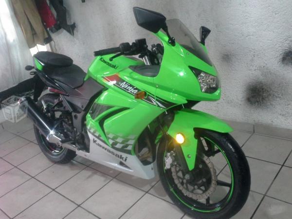 Kawasaki ninja 250cc edicion especial -10