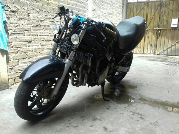 Suzuki katana con detalle -98