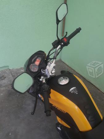 Motocicleta italica ft 20o -15