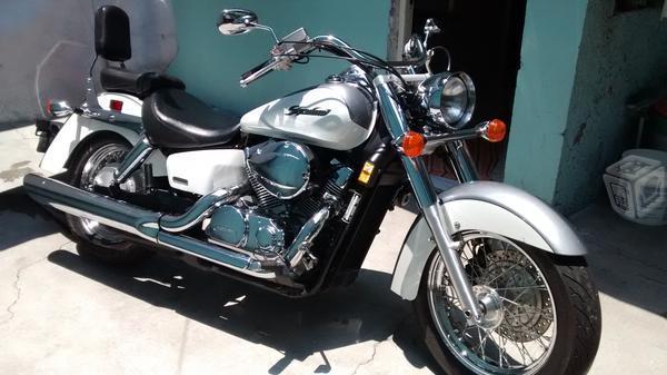 Hermosa honda shadow classic -05