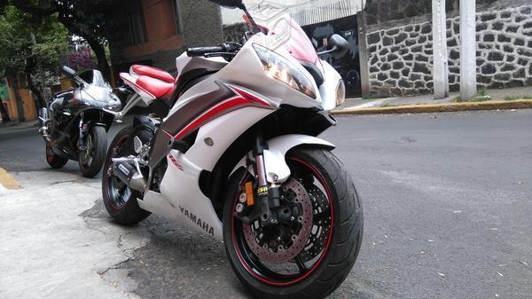 Yamaha r6r -09